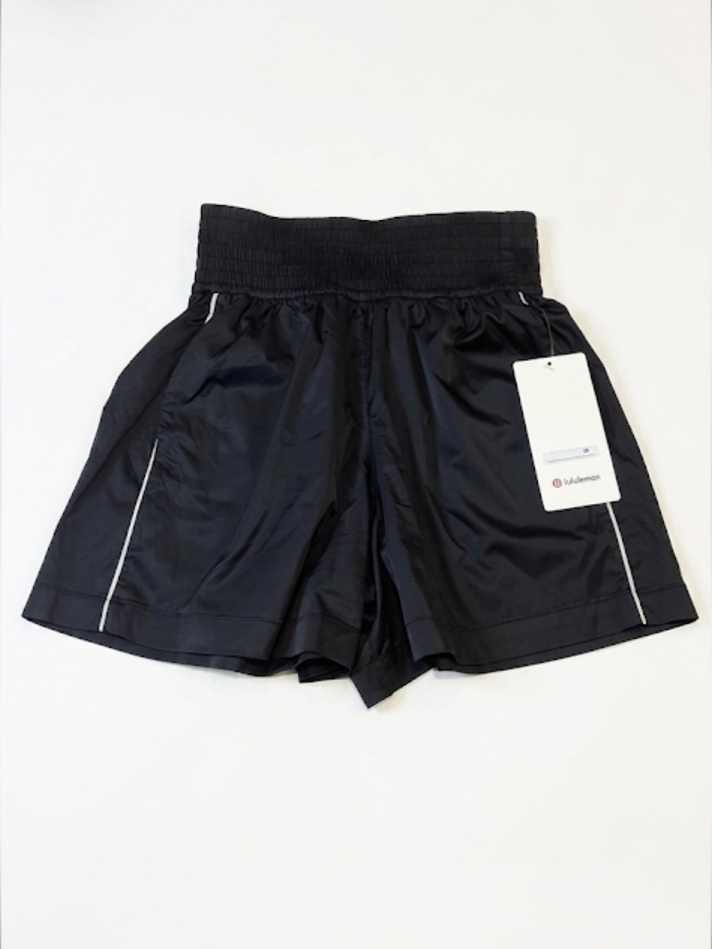 Lululemon Stretch Satin Nylon Super-High-Rise Short 5" in black Size XS